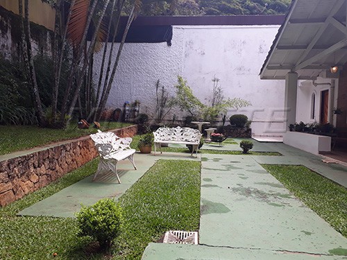 Casa terrea de 390m² com 5 quartos em Serra da Cantareira
