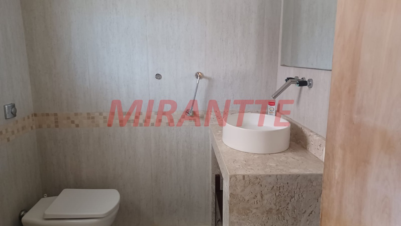 Sobrado de 250m² com 3 quartos em Tremembe