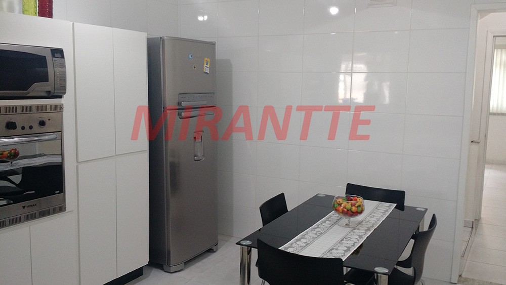 Sobrado de 93m² com 2 quartos em Santa Teresinha