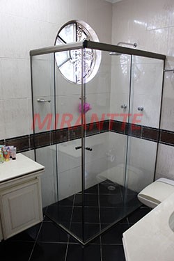Sobrado de 298m² com 3 quartos em Tremembe