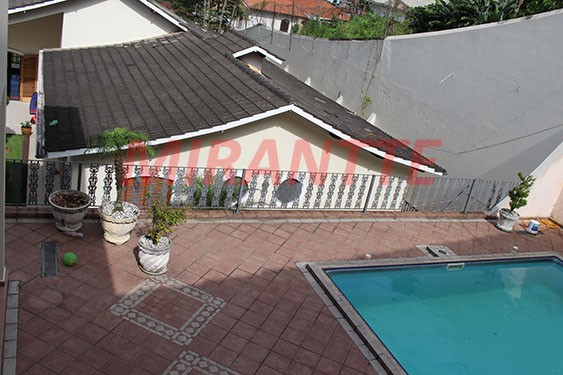 Sobrado de 298m² com 3 quartos em Tremembe