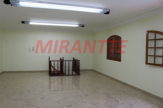 Sobrado de 298m² com 3 quartos em Tremembe