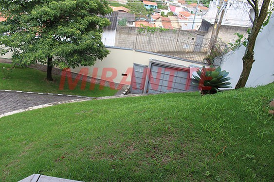 Sobrado de 298m² com 3 quartos em Tremembe