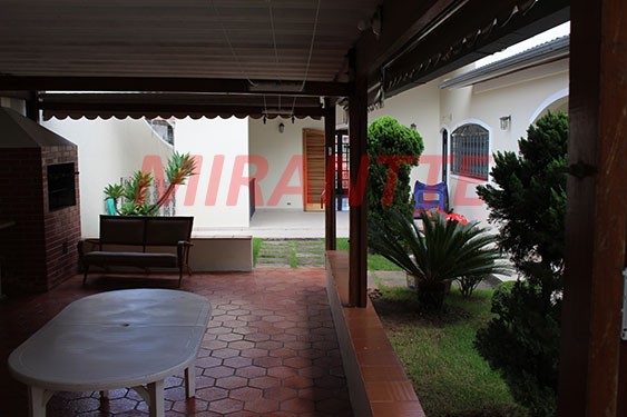 Sobrado de 298m² com 3 quartos em Tremembe