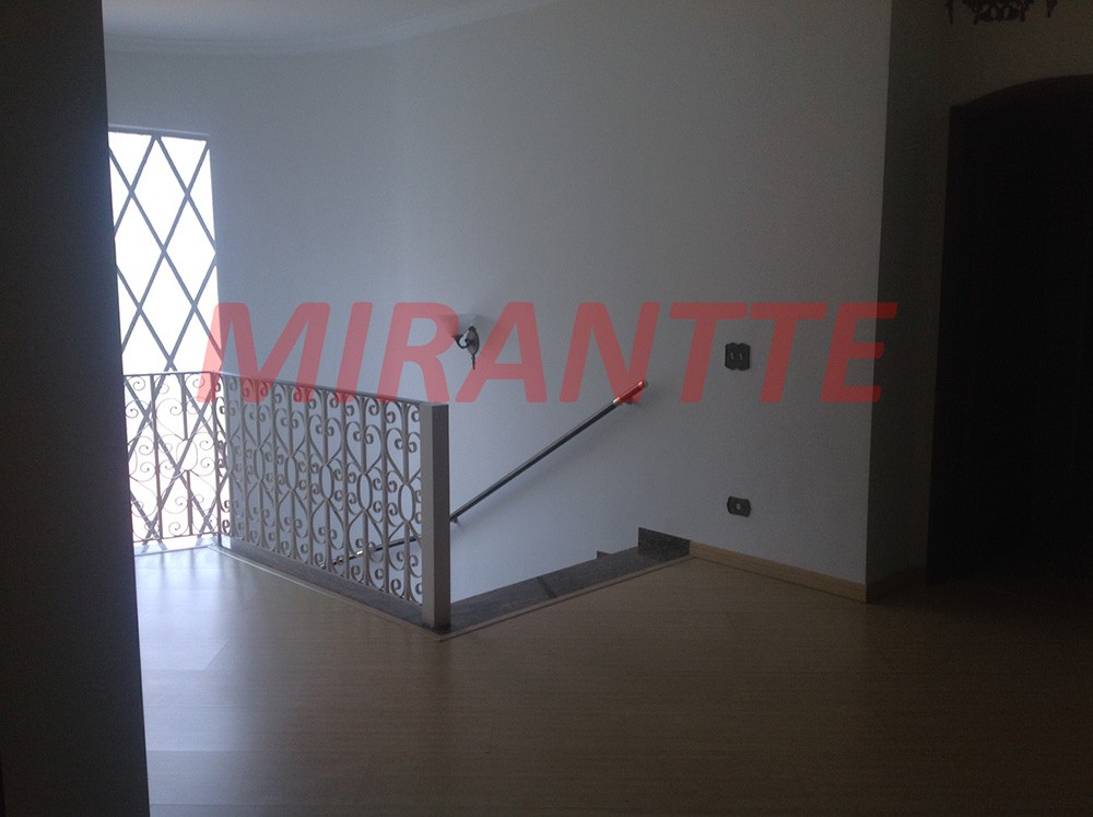Sobrado de 475m² com 4 quartos em Jardim São Bento