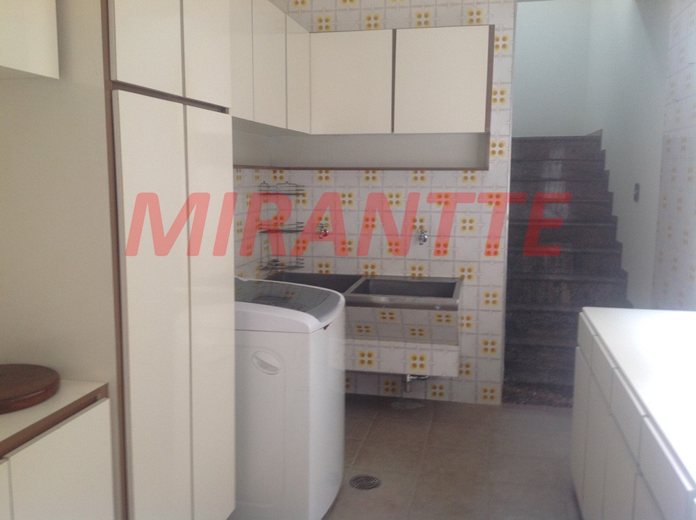 Sobrado de 475m² com 4 quartos em Jardim São Bento