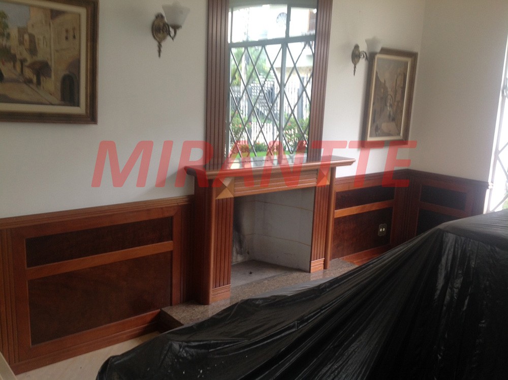 Sobrado de 475m² com 4 quartos em Jardim São Bento