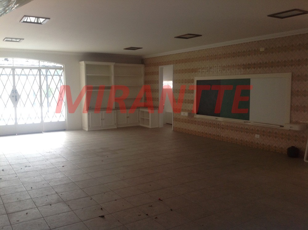 Sobrado de 475m² com 4 quartos em Jardim São Bento