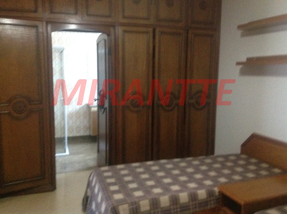 Sobrado de 475m² com 4 quartos em Jardim São Bento
