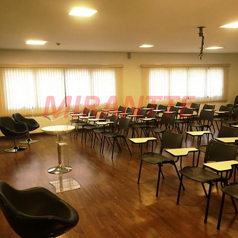 Comercial de 590m² em Liberdade