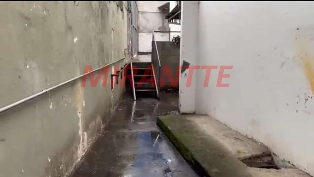 Galpao de 1619m² em Vila Palmeiras