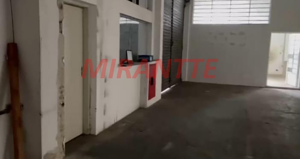 Galpao de 1619m² em Vila Palmeiras