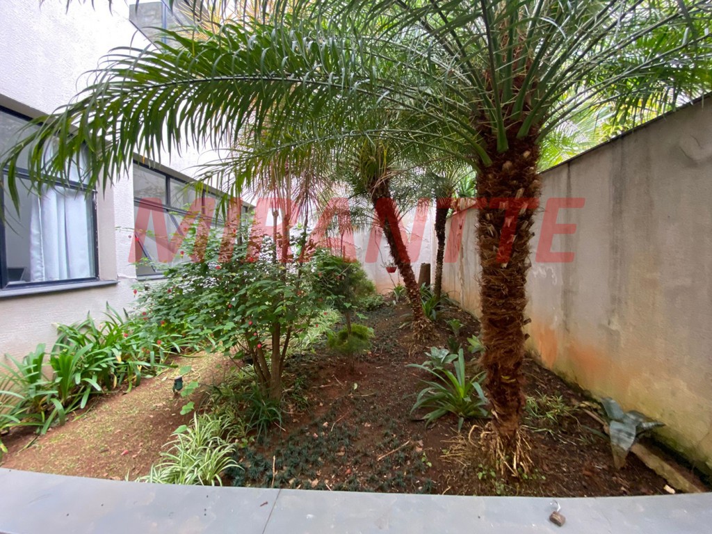 Comercial de 680m² em Água Fria