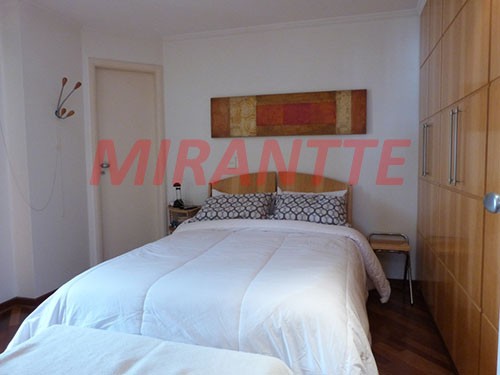 Apartamento de 105m² com 3 quartos em Água Fria