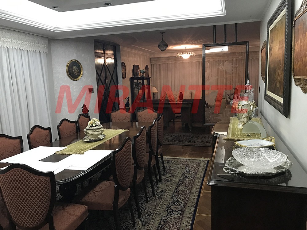 Sobrado de 443m² com 4 quartos em Santana