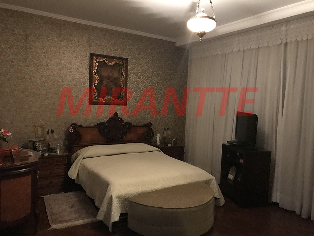Sobrado de 443m² com 4 quartos em Santana