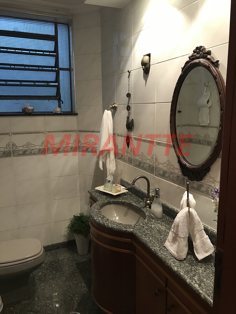 Sobrado de 443m² com 4 quartos em Santana