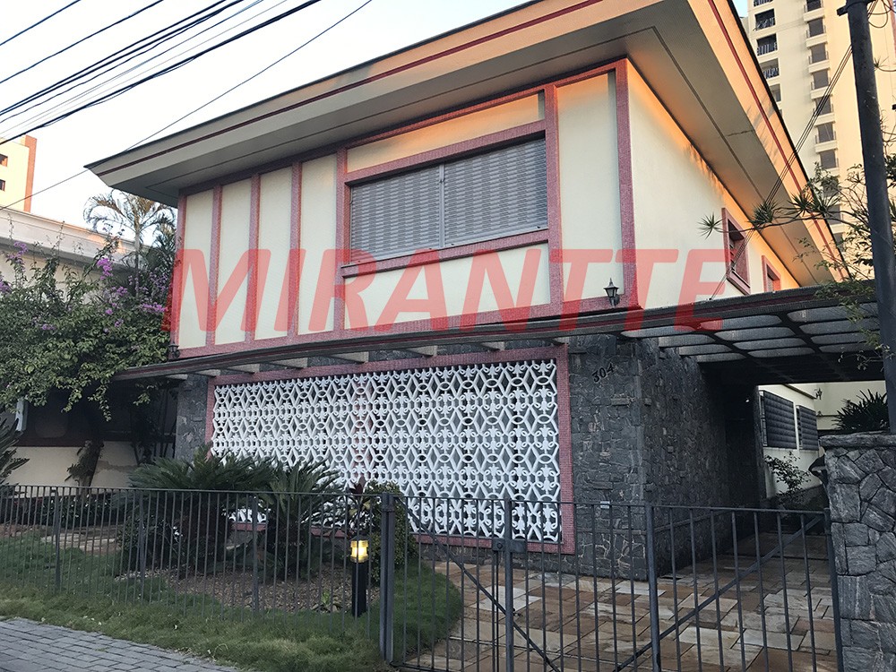 Sobrado de 443m² com 4 quartos em Santana