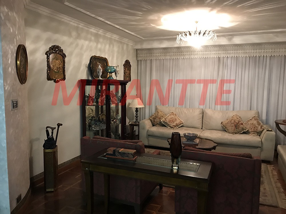 Sobrado de 443m² com 4 quartos em Santana