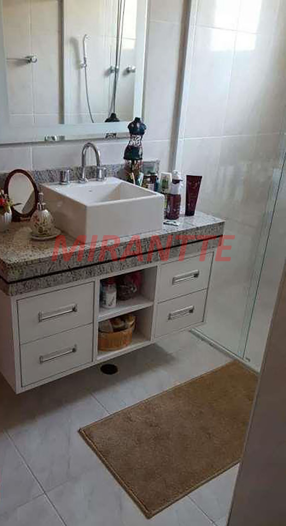 Sobrado de 305m² com 3 quartos em Pirituba