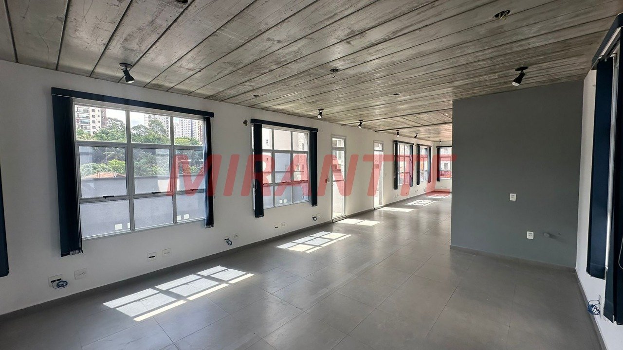 Comercial de 375m² em Parada Inglesa