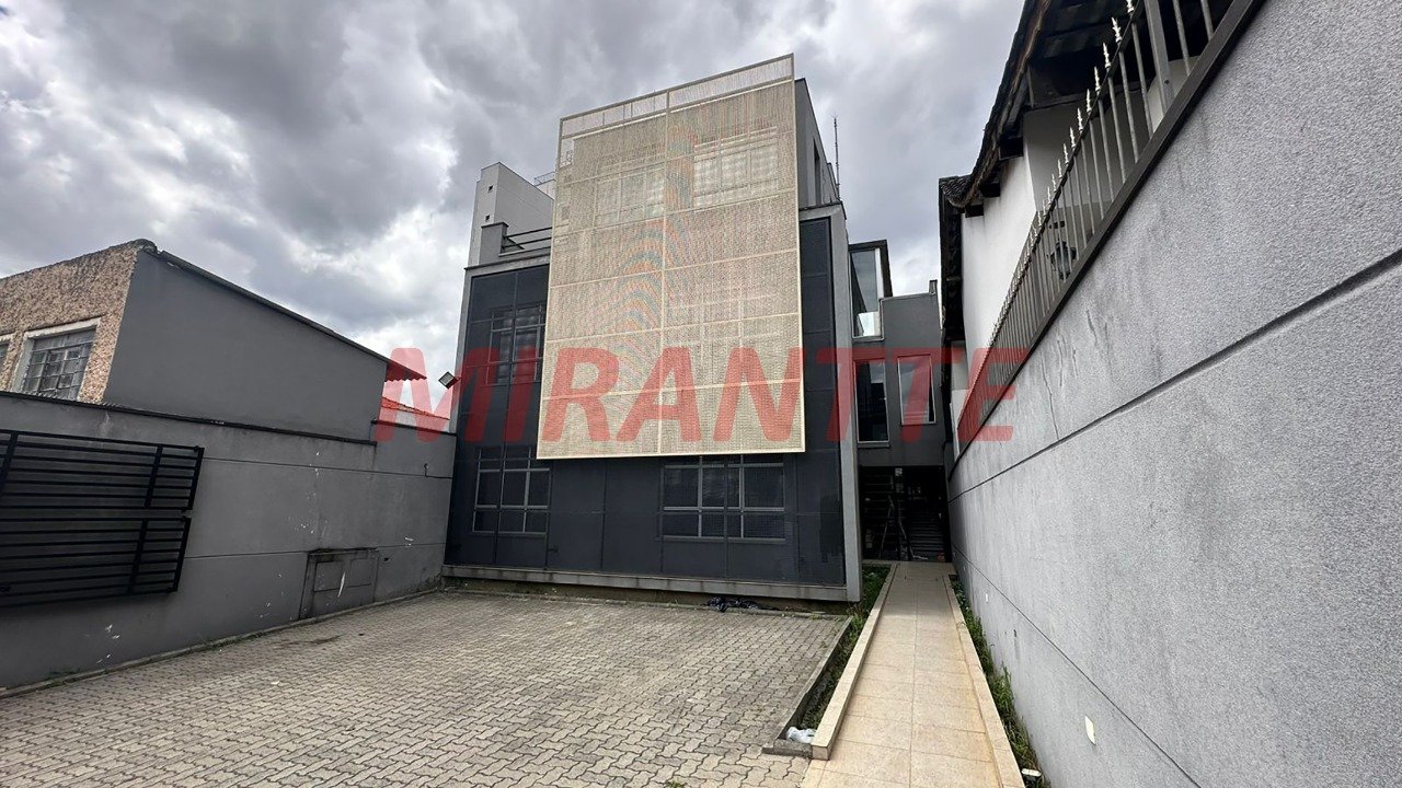 Comercial de 375m² em Parada Inglesa