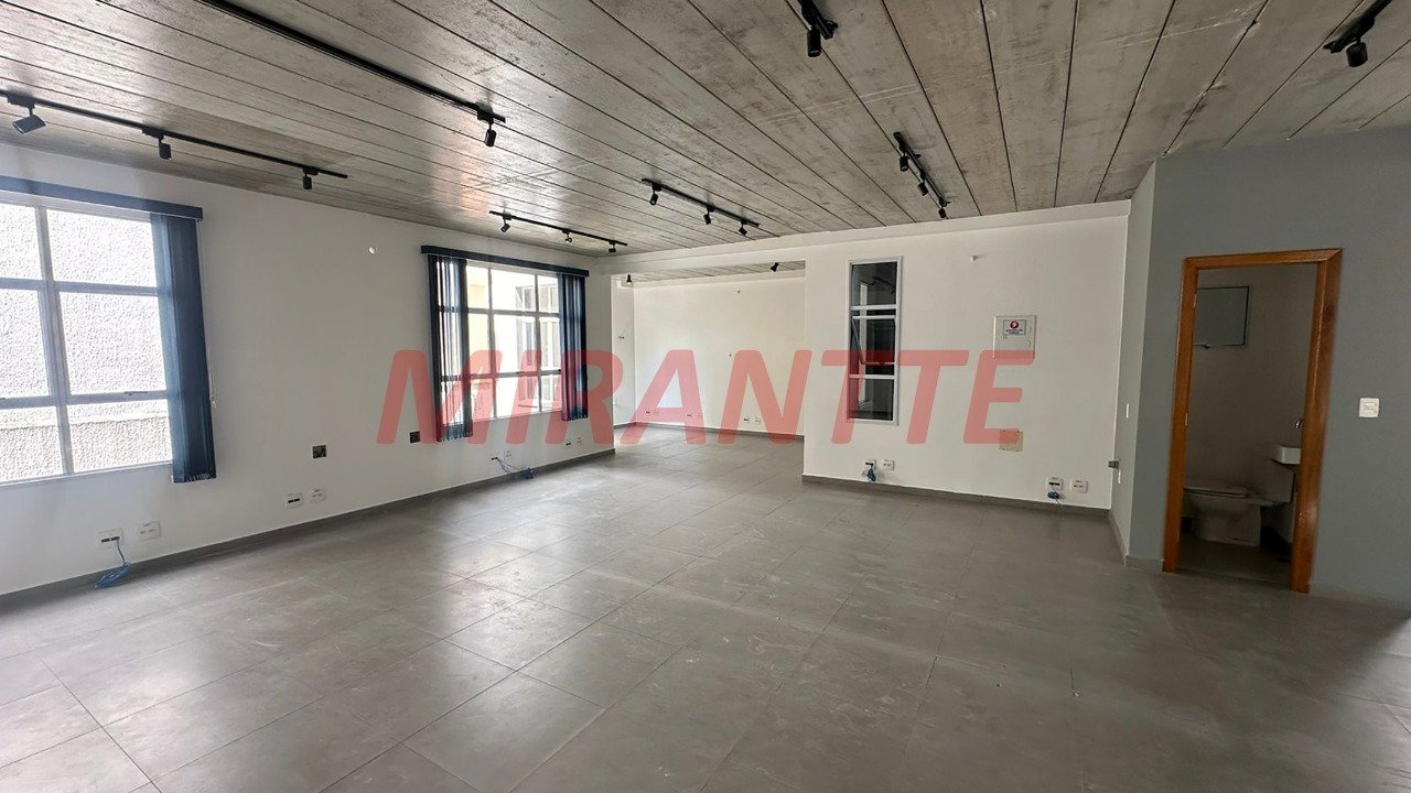 Comercial de 375m² em Parada Inglesa