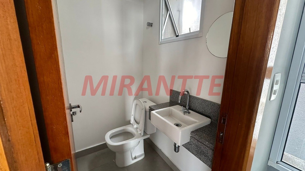 Comercial de 375m² em Parada Inglesa