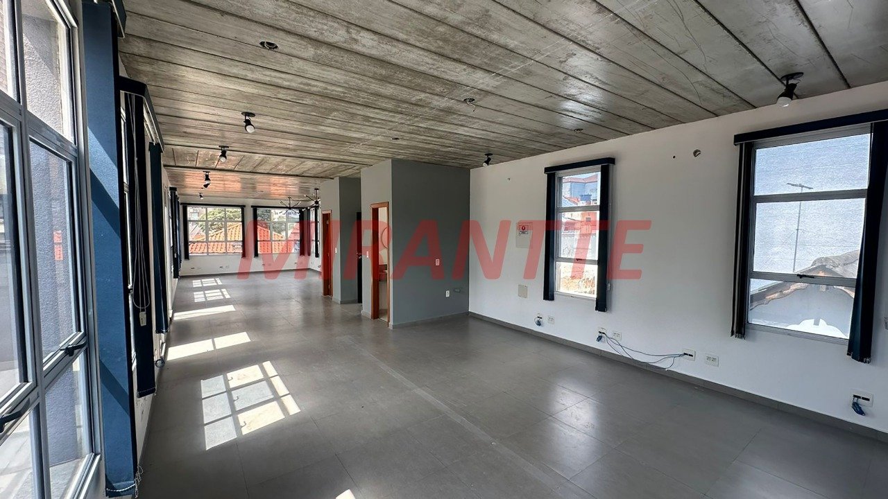 Comercial de 375m² em Parada Inglesa