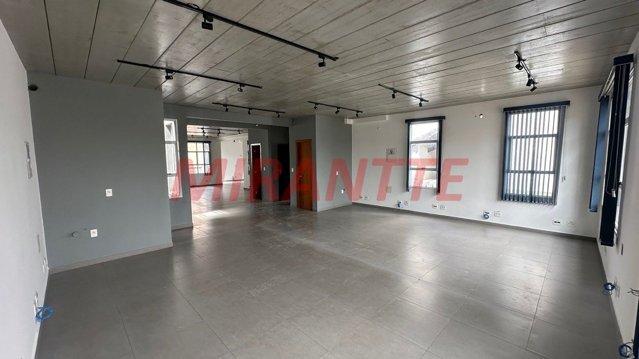 Comercial de 375m² em Parada Inglesa