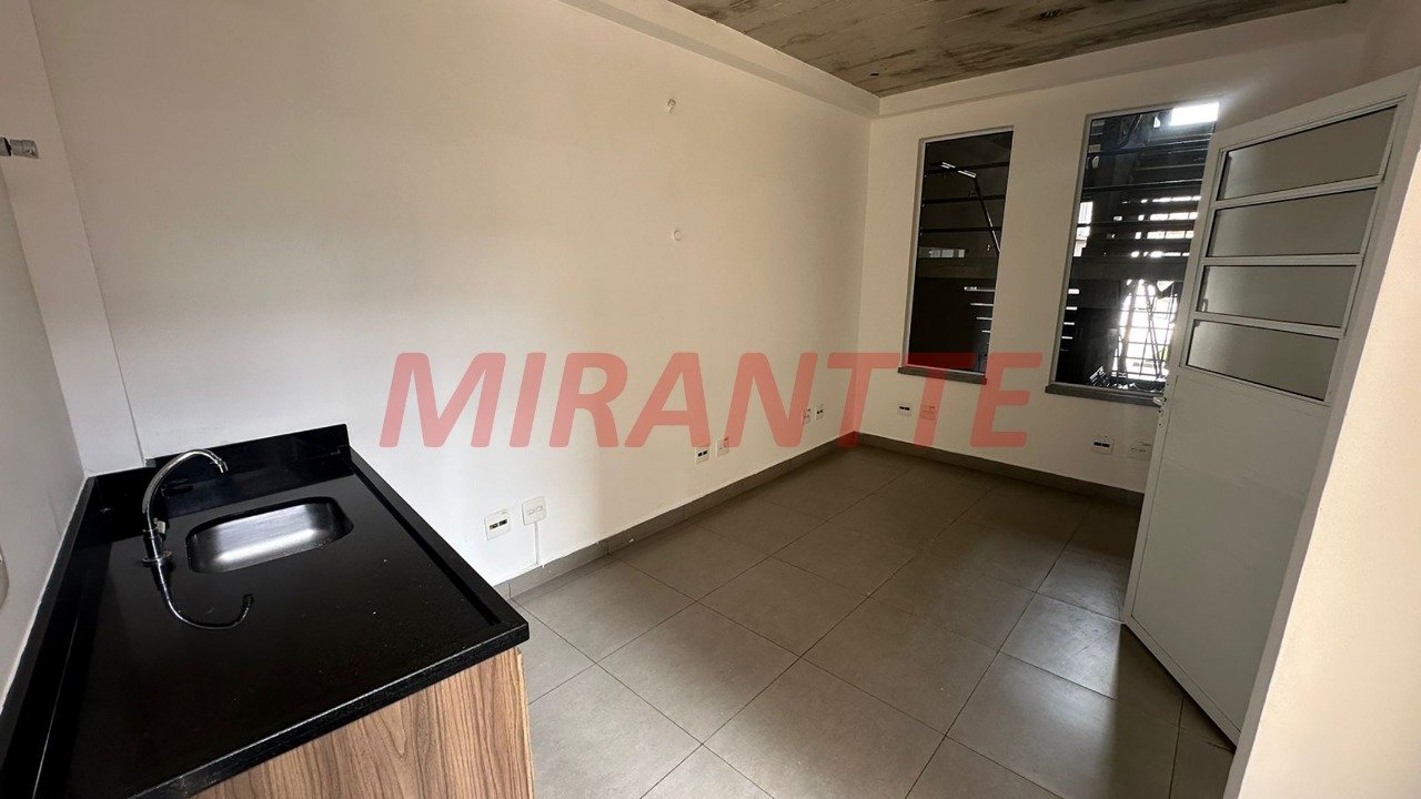 Comercial de 375m² em Parada Inglesa