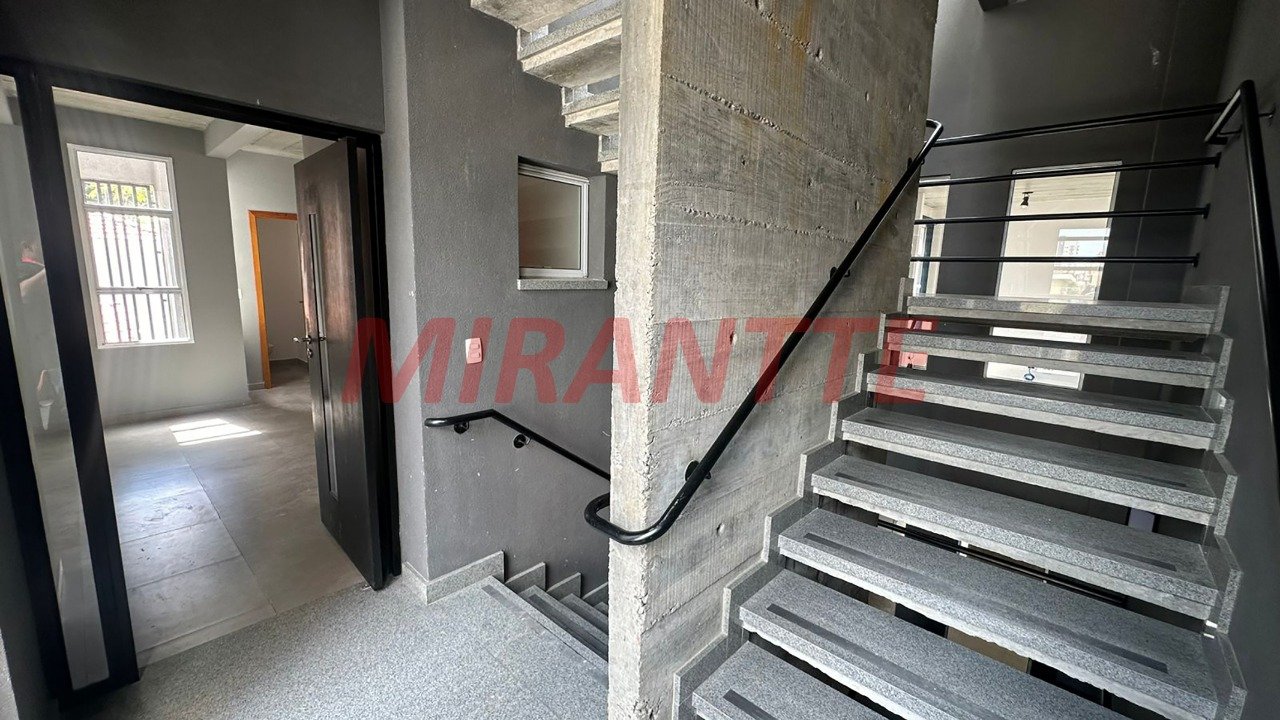 Comercial de 375m² em Parada Inglesa