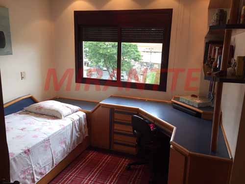 Apartamento de 158m² com 4 quartos em Água Fria