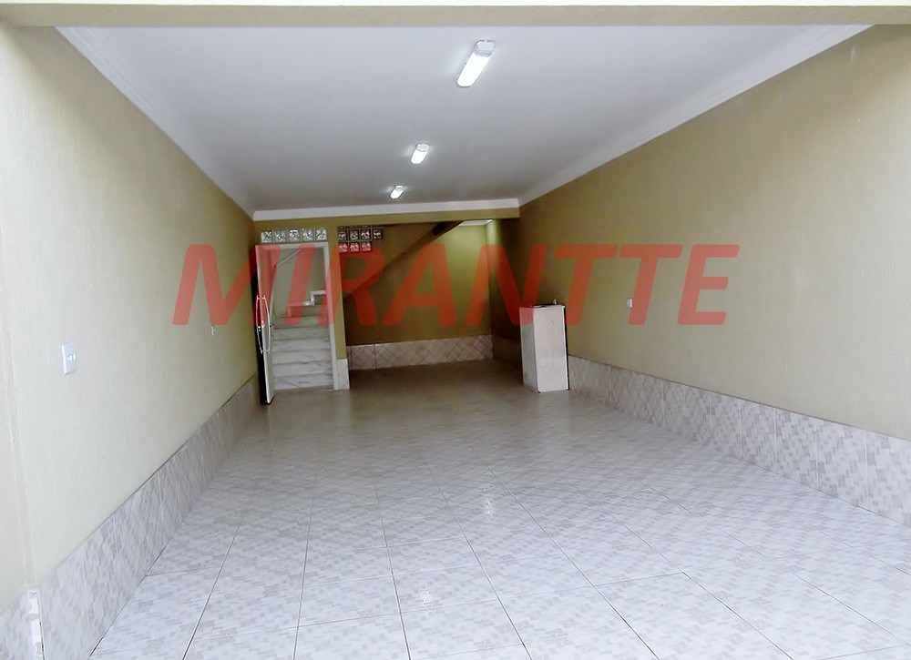 Sobrado de 210m² com 3 quartos em Piqueri