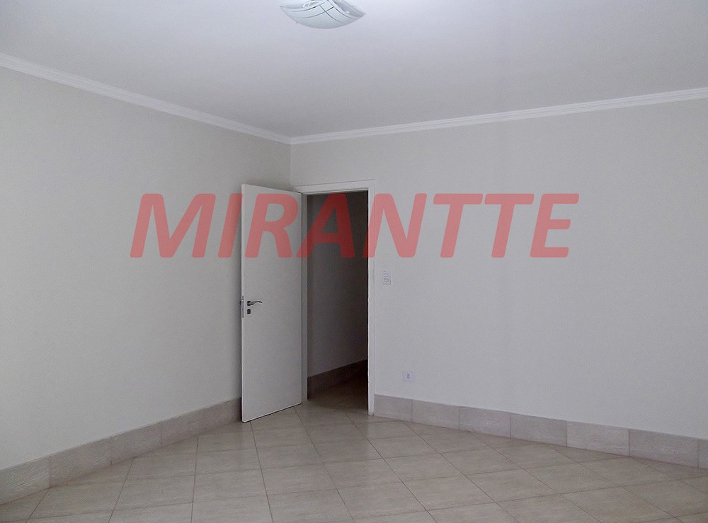 Sobrado de 210m² com 3 quartos em Piqueri