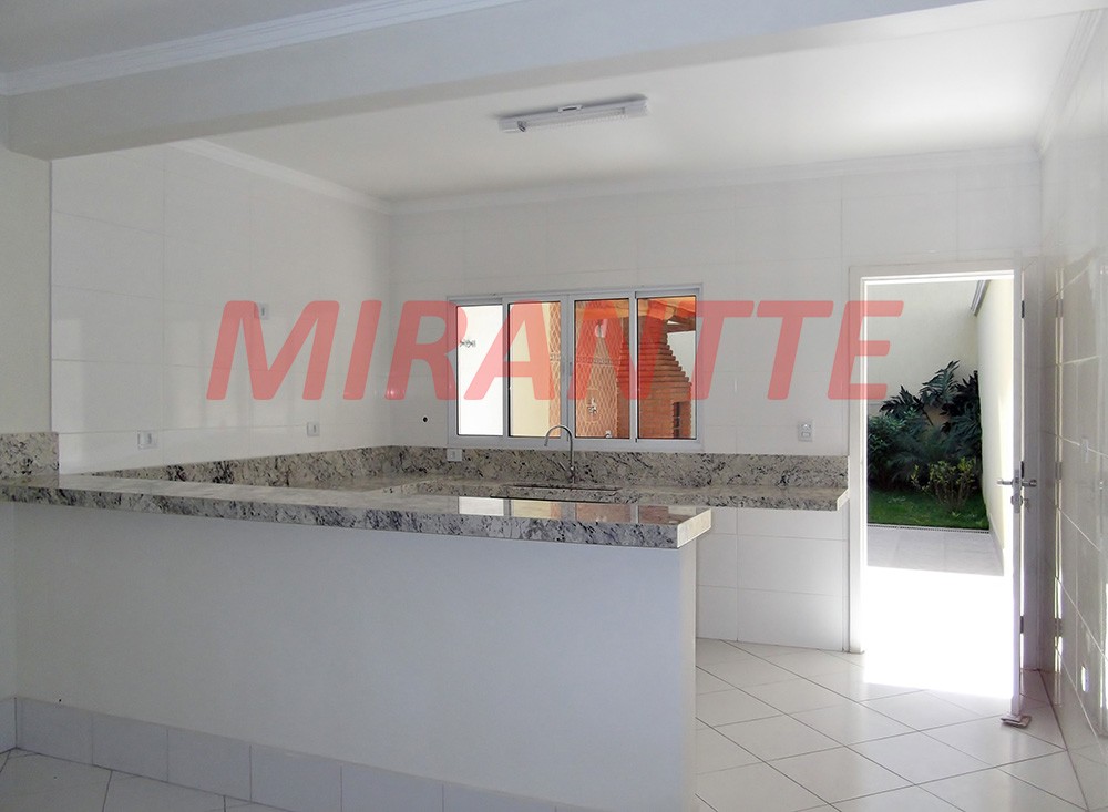 Sobrado de 210m² com 3 quartos em Piqueri