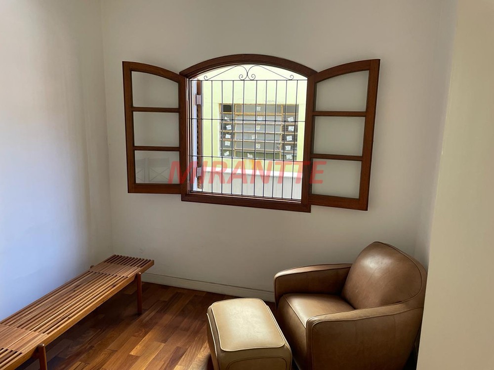 Casa terrea de 250m² com 3 quartos em Horto Florestal
