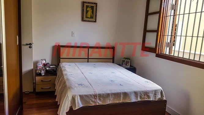 Casa terrea de 250m² com 3 quartos em Horto Florestal