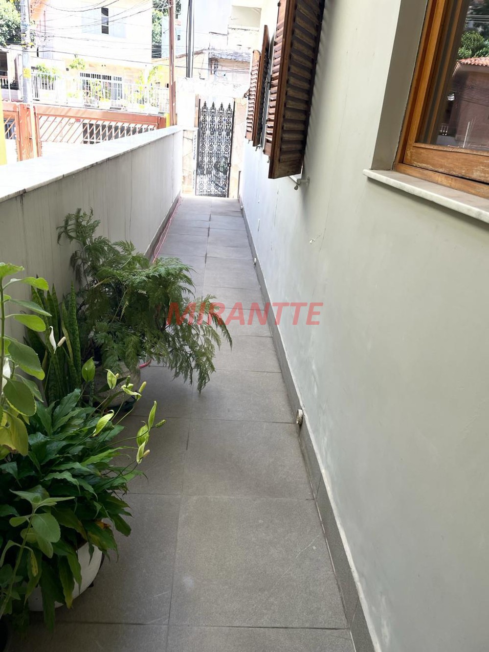Casa terrea de 250m² com 3 quartos em Horto Florestal