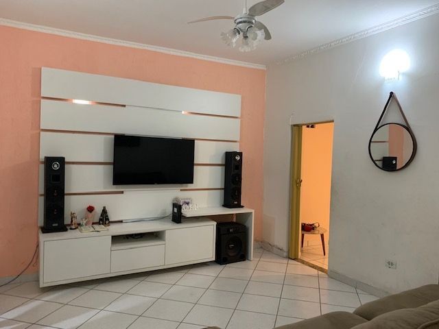 Casa terrea de 217m² com 4 quartos em Vila Gustavo