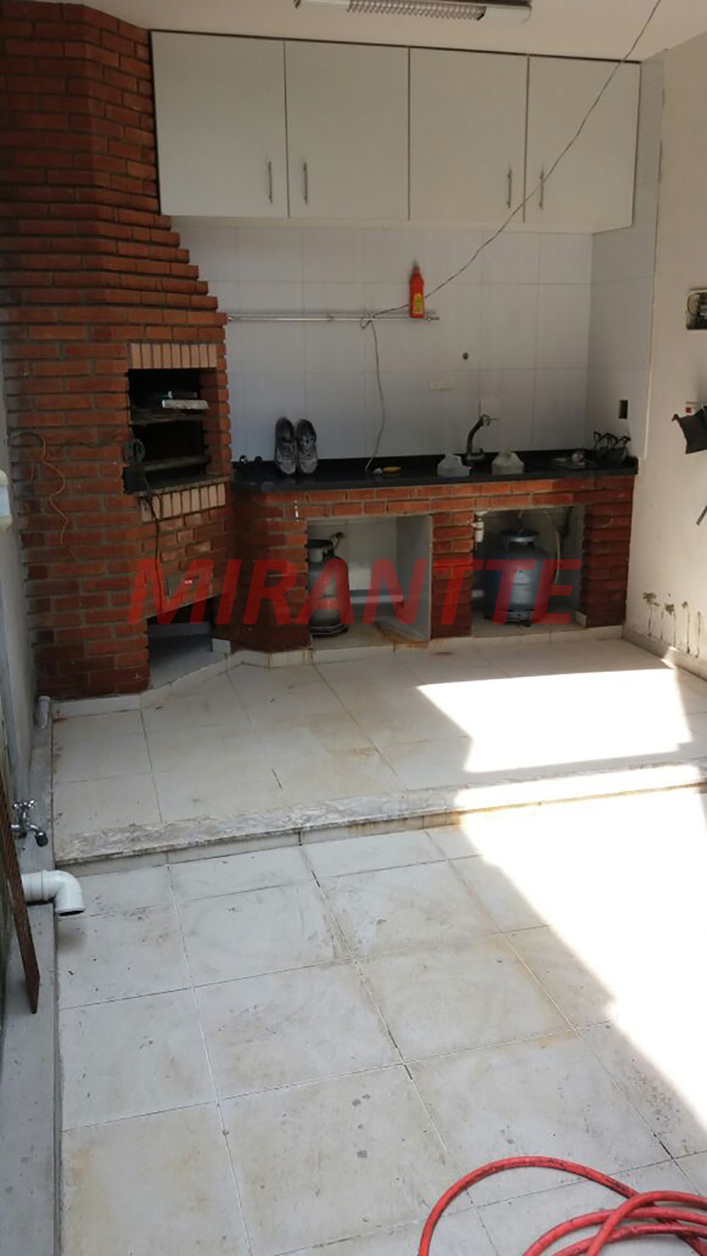 Sobrado de 240m² com 3 quartos em Penha De Franca