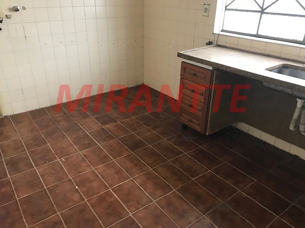 Sobrado de 149m² com 3 quartos em Santana