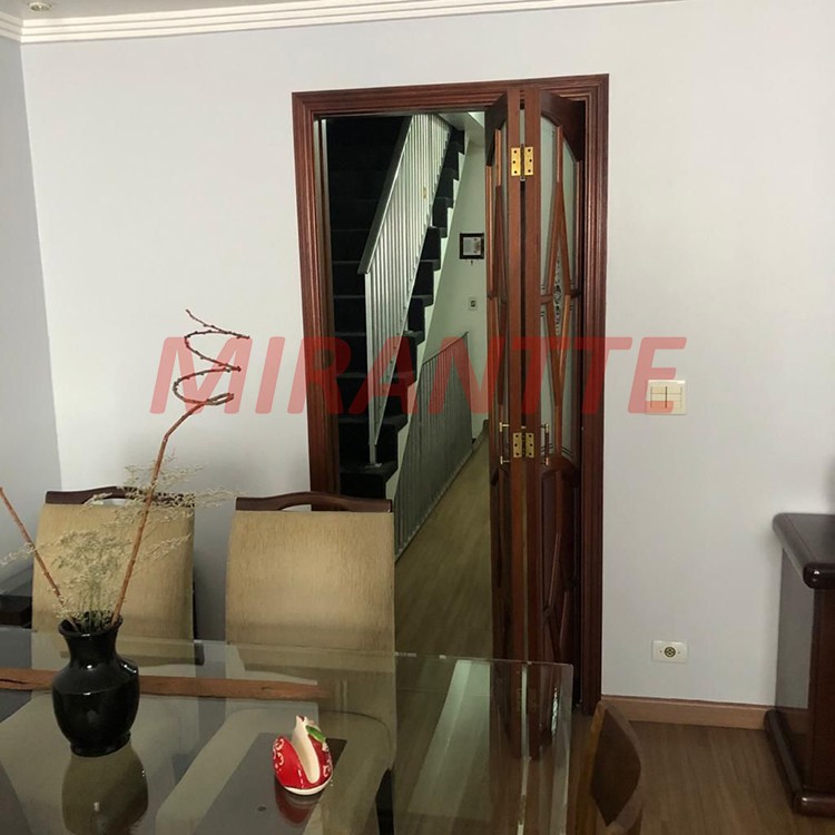 Sobrado de 209m² com 4 quartos em Jardim São Paulo