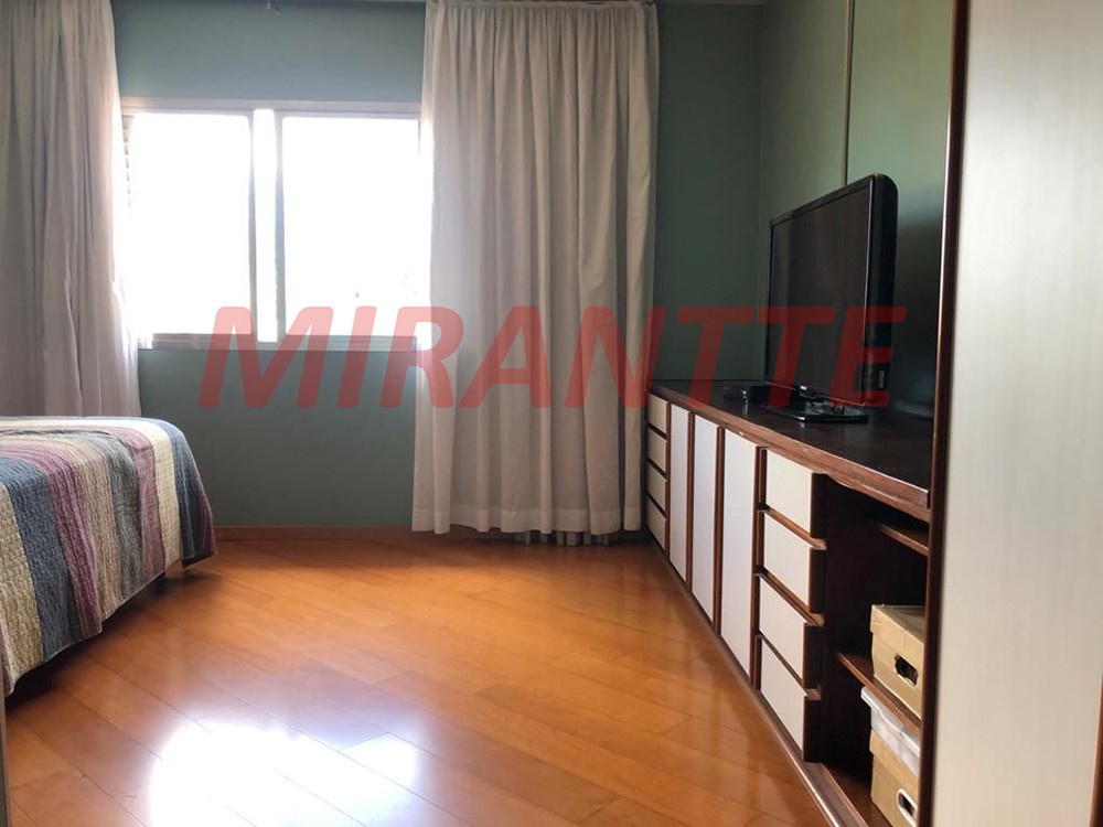 Sobrado de 209m² com 4 quartos em Jardim São Paulo