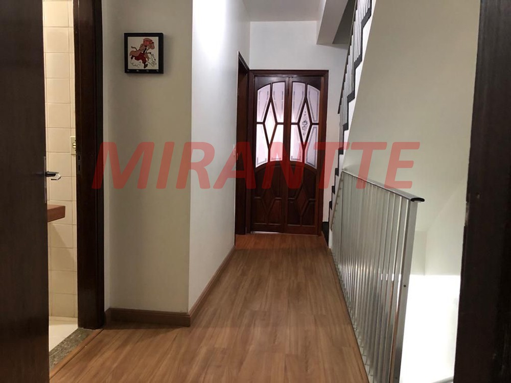 Sobrado de 209m² com 4 quartos em Jardim São Paulo