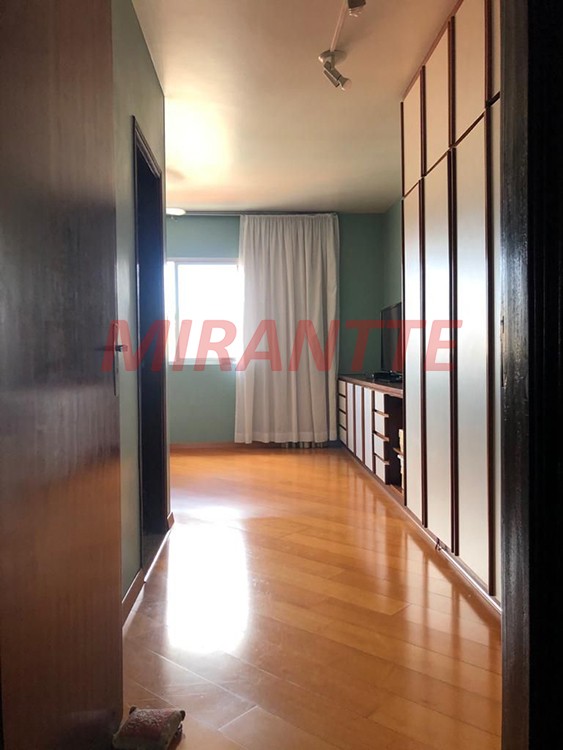 Sobrado de 209m² com 4 quartos em Jardim São Paulo
