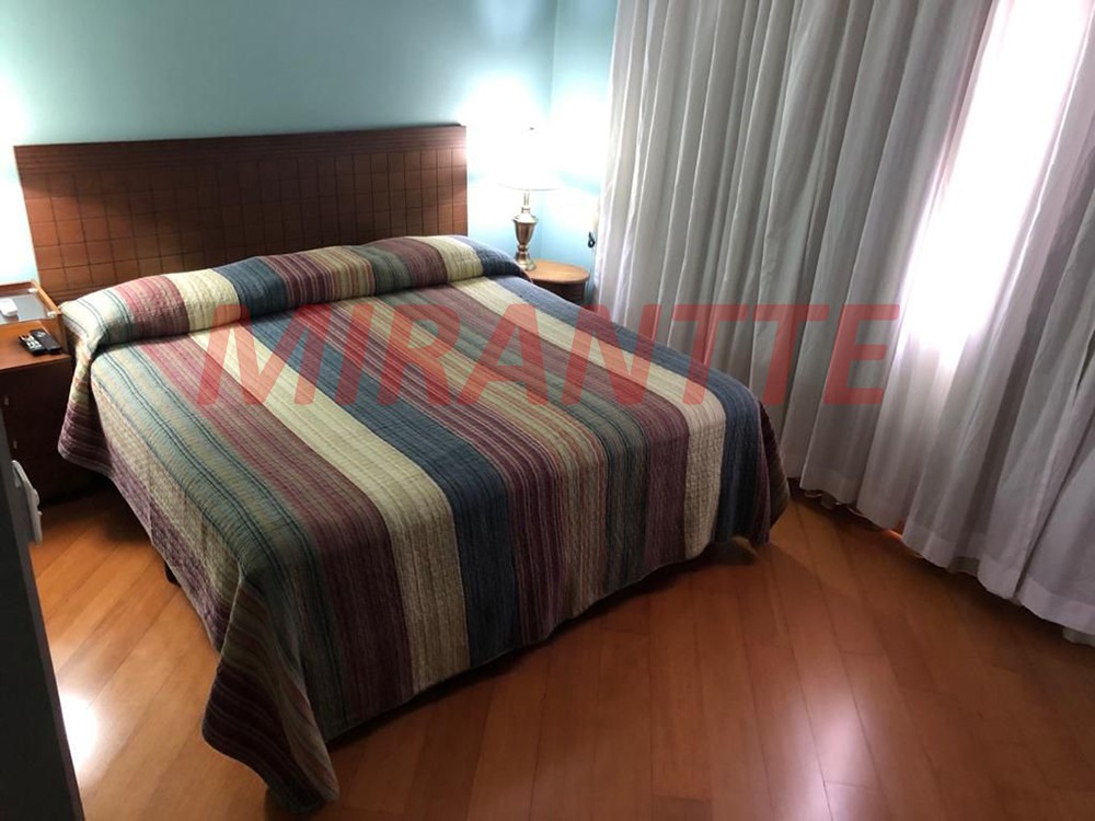 Sobrado de 209m² com 4 quartos em Jardim São Paulo