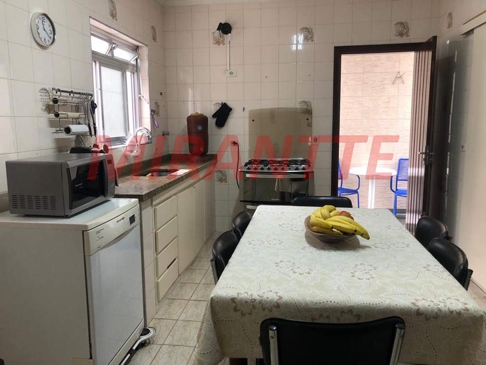 Sobrado de 209m² com 4 quartos em Jardim São Paulo