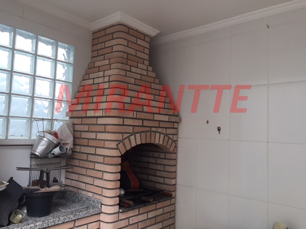 Sobrado de 210m² com 3 quartos em Santa Teresinha