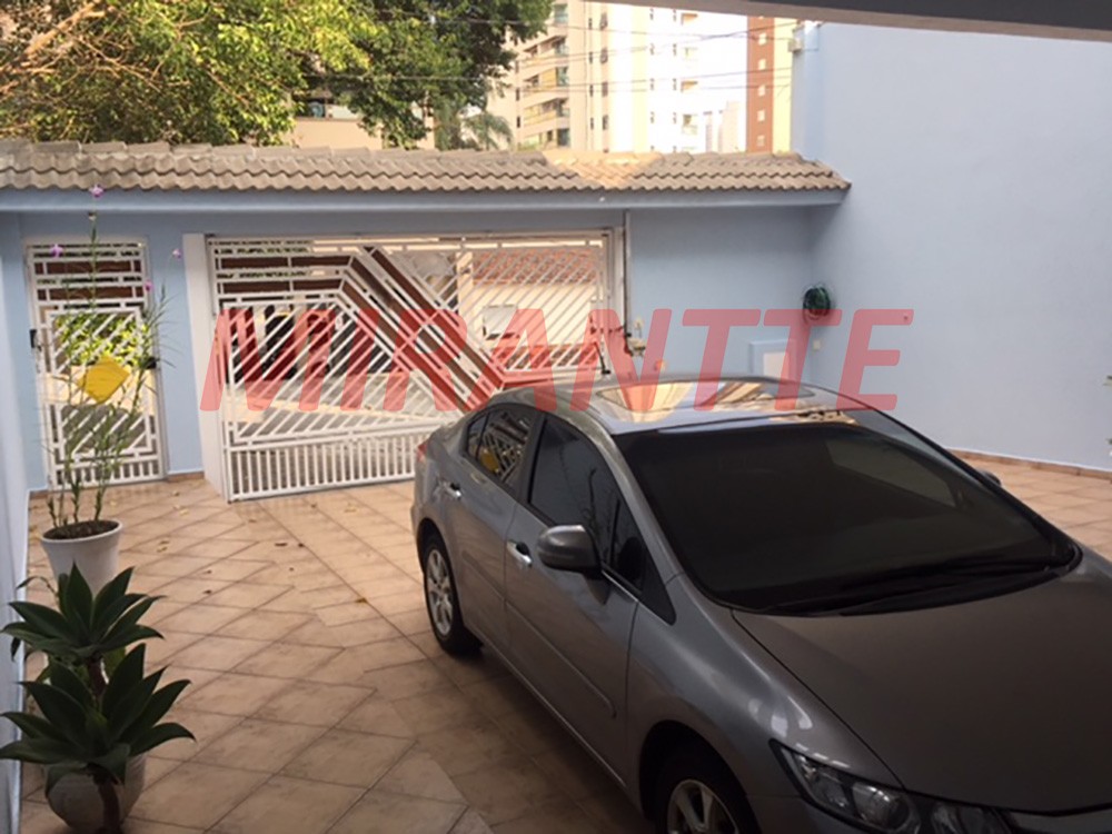 Sobrado de 210m² com 3 quartos em Santa Teresinha